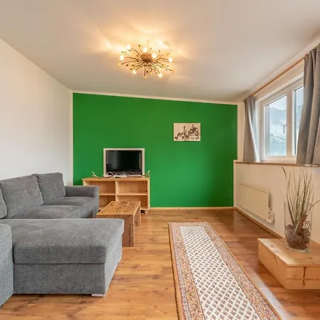 Anblick With View צל-אם-זי