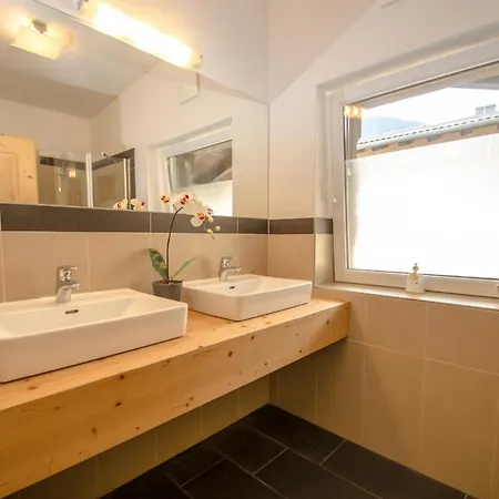 Anblick With View דירה